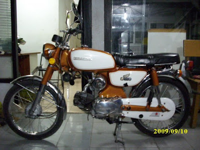 HONDA BENLY s110 1975