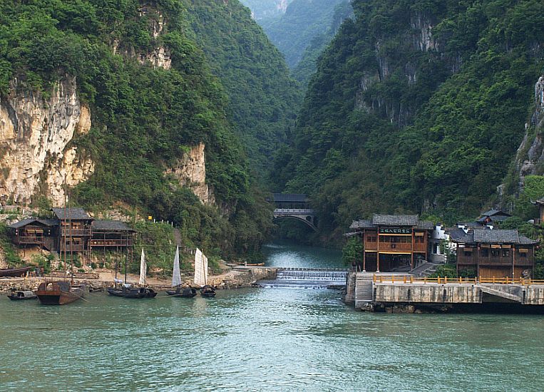 Traveler Guide: 8 Places of Interest in China outside of ...