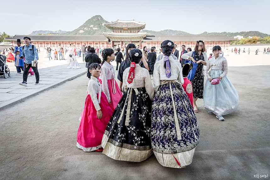 Gyeongbokgung Hanbok Experience