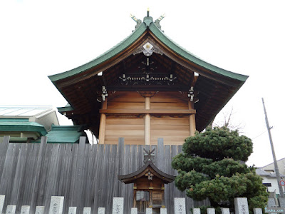 八劔神社本殿