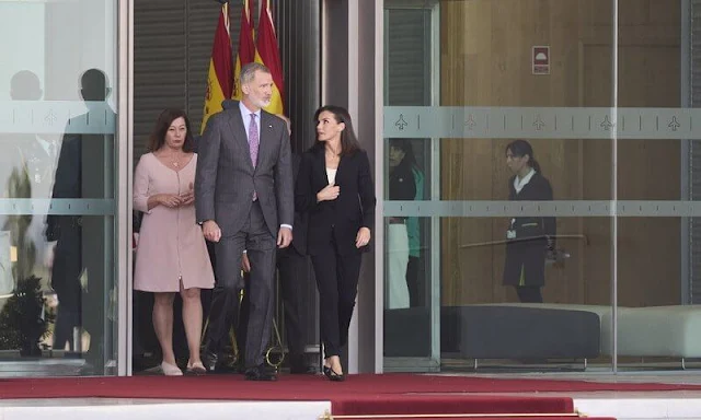 King Felipe and Queen Letizia departed from Adolfo Suarez Madrid-Barajas Airport to travel to the Netherlands