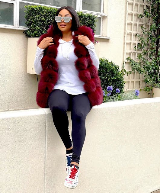 "I’m just about the D..." Toke Makinwa Responds To Online Troll Who Dissed Her Current Relationship