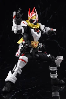 REVIEW SHFiguarts Kamen Rider GeAts Boost Magnum Form & Fever Form Parts Set, Bandai