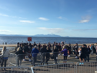 bagpipers at the start of the race