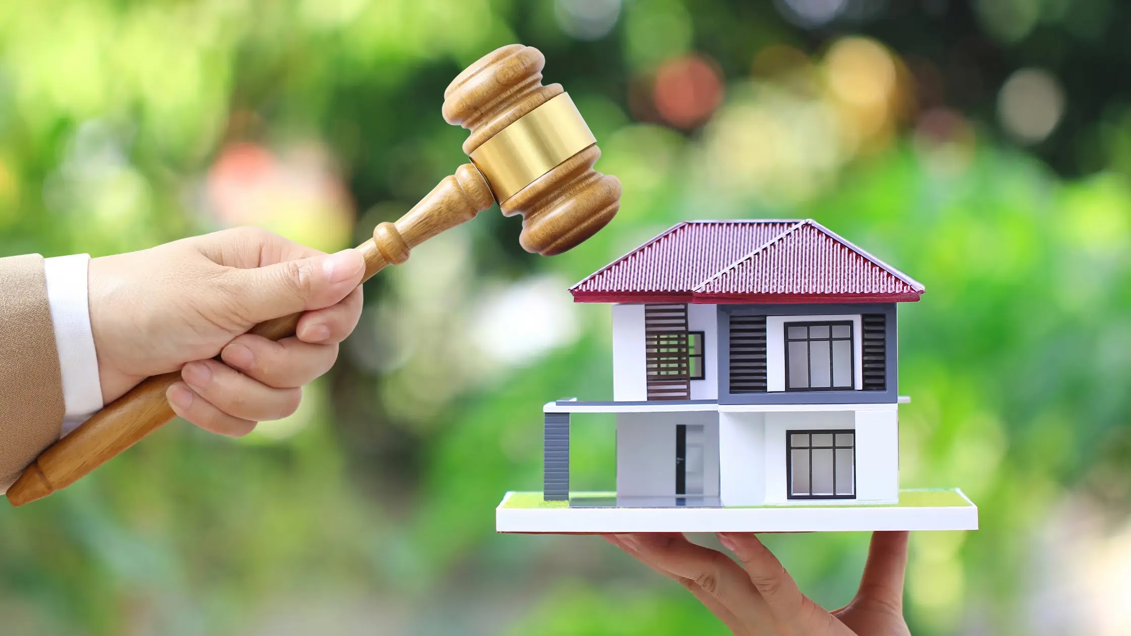 Can a Real Estate Lawyer Represent Both the Buyer and Seller