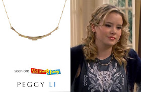 Taylor Spreitler necklace Melissa and Joey