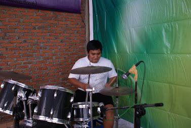 Drummer yang serba bisa