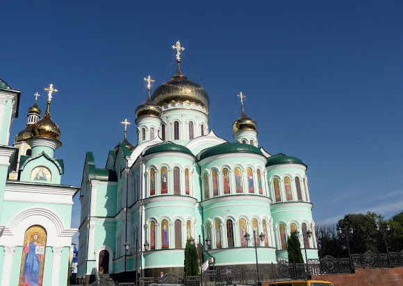 Банчены. Свято-Вознесенский монастырь