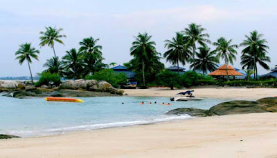 Pantai Parai Tenggiri