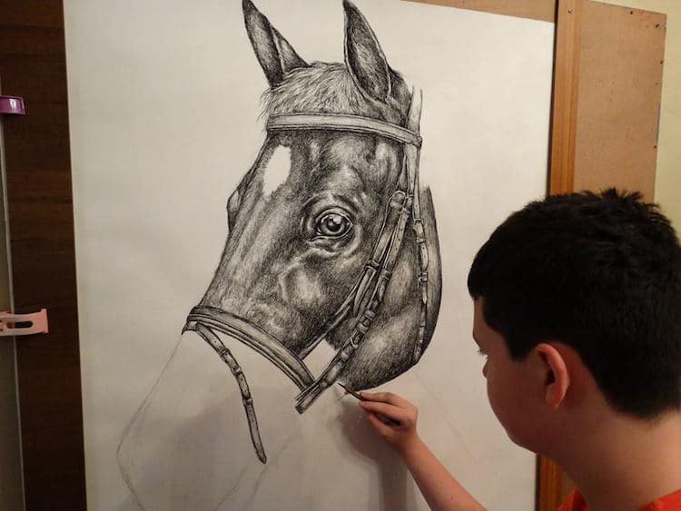 15-Year-Old Boy Illustrates Stunning Animal Drawings From Memory