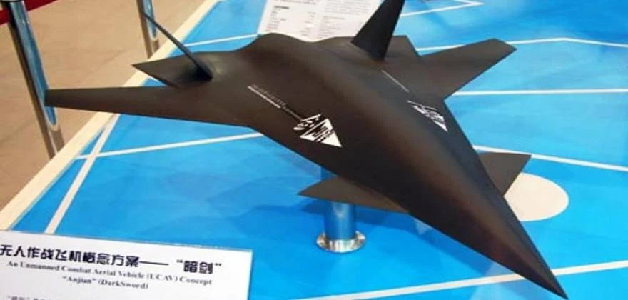Dark Sword: Το υπερηχητικό UCAV της Κίνας ή το νέο της στρατηγικό βομβαρδιστικό;