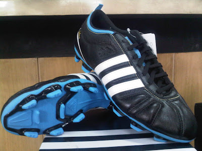 Sepatu Bola Adidas Adinova IV Black/White/Blue