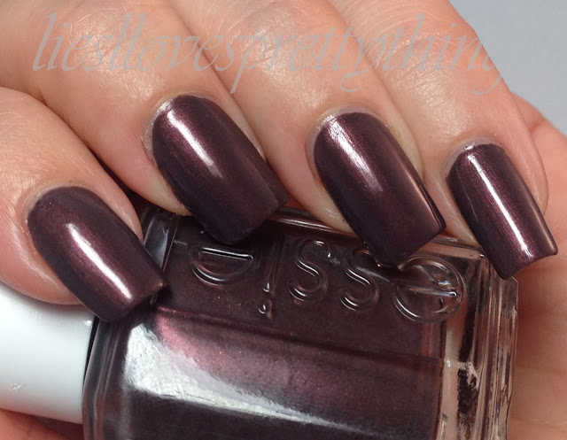 Essie Sable Collar winter 2013 swatch and review