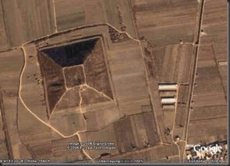 pyramid_nearXian