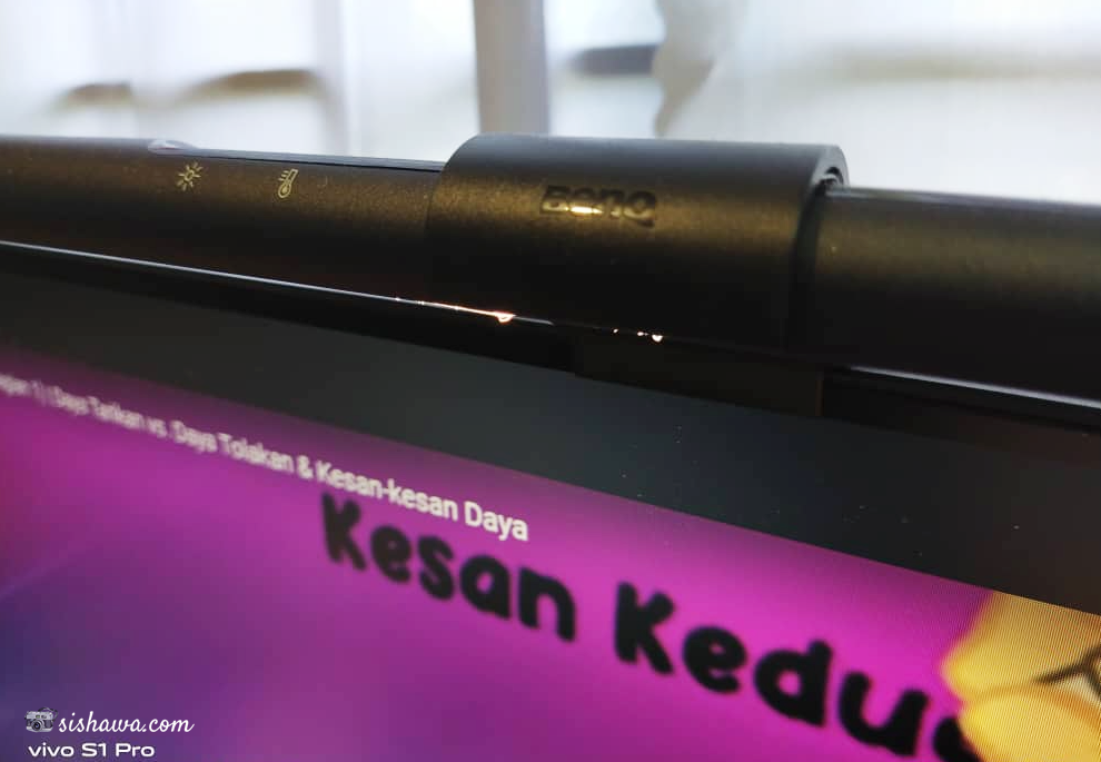 Monitor Screenbar e-Reading Lamp dari BenQ Malaysia