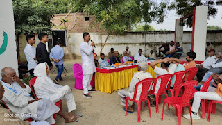 जौनपुर: चकबंदी अधिकारियों को ग्रामीणों ने सौंपा प्रस्ताव  | #NayaSaveraNetwork