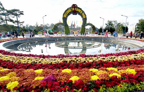 Da Lat city says it with flowers, once again 20