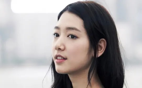 Park Shin Hye en su debut en el drama "Stairway to Heaven" en 2003