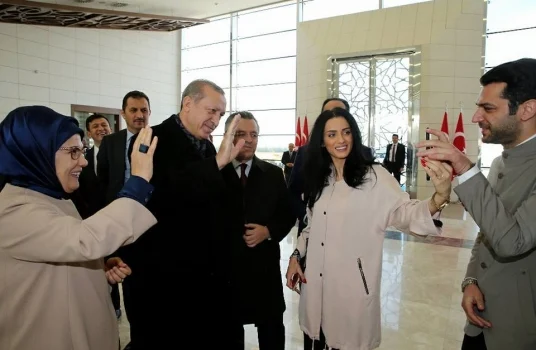 le président turc Racep Tayyip Erdogan a demandé la main de Imane El Bani