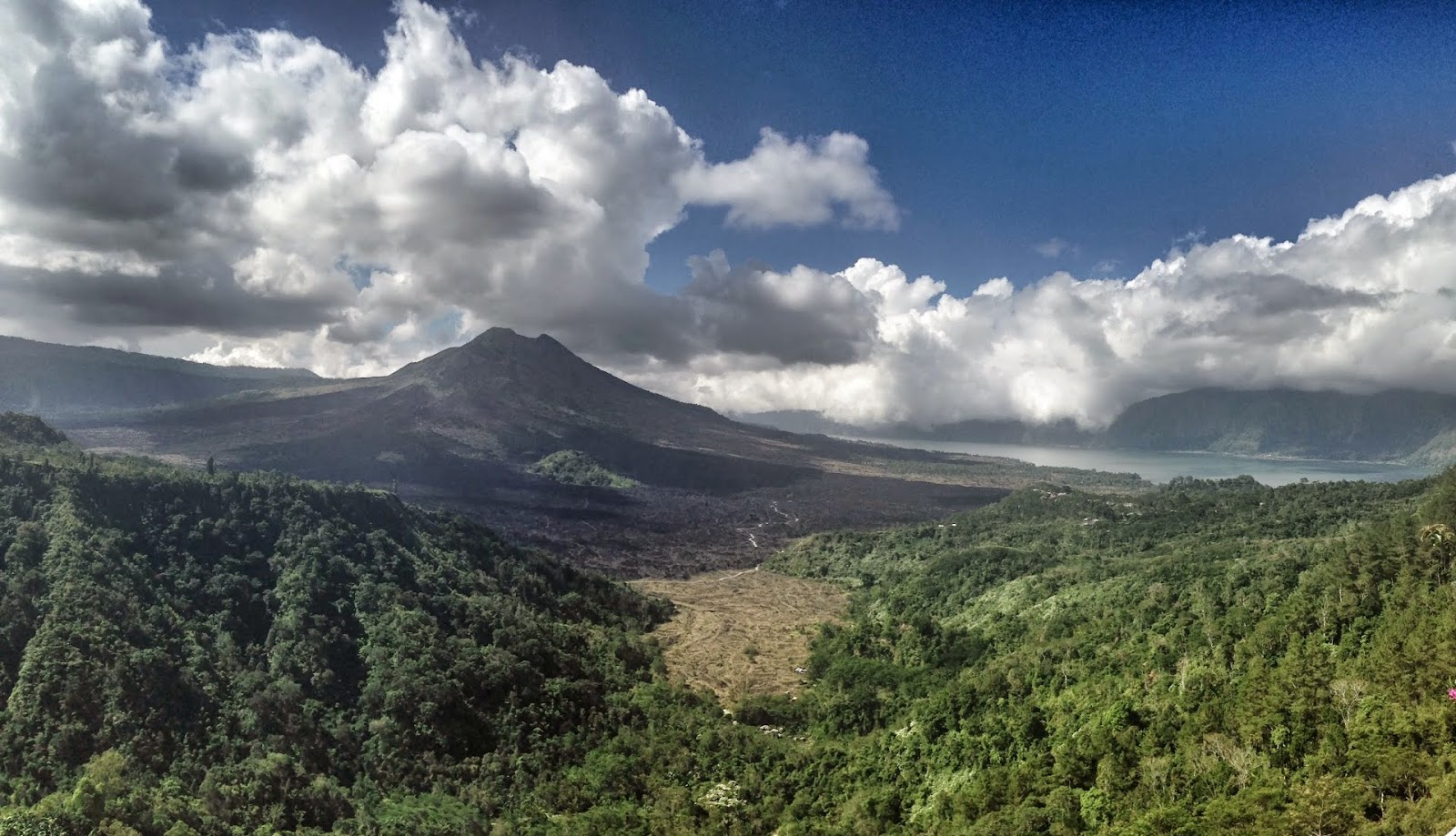 Carl Fakaruddin Foto  Minggu Ini Gunung  Batur  dan Danau 