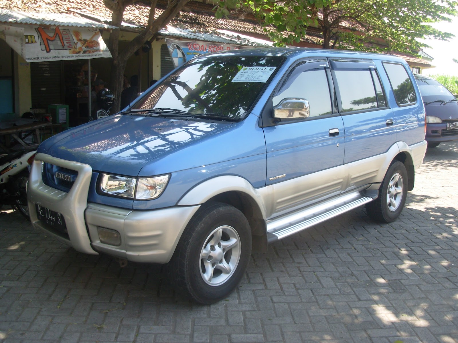 ISUZU PANTHER TOURING 2001 BURSA MOBIL WAROG