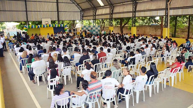 Anúncio de construção e reforma de unidades escolares  marcam Seduc Itinerante em Minaçu e Campinaçu