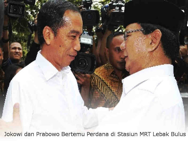 Jokowi dan Prabowo Bertemu Perdana di Stasiun MRT Lebak Bulus