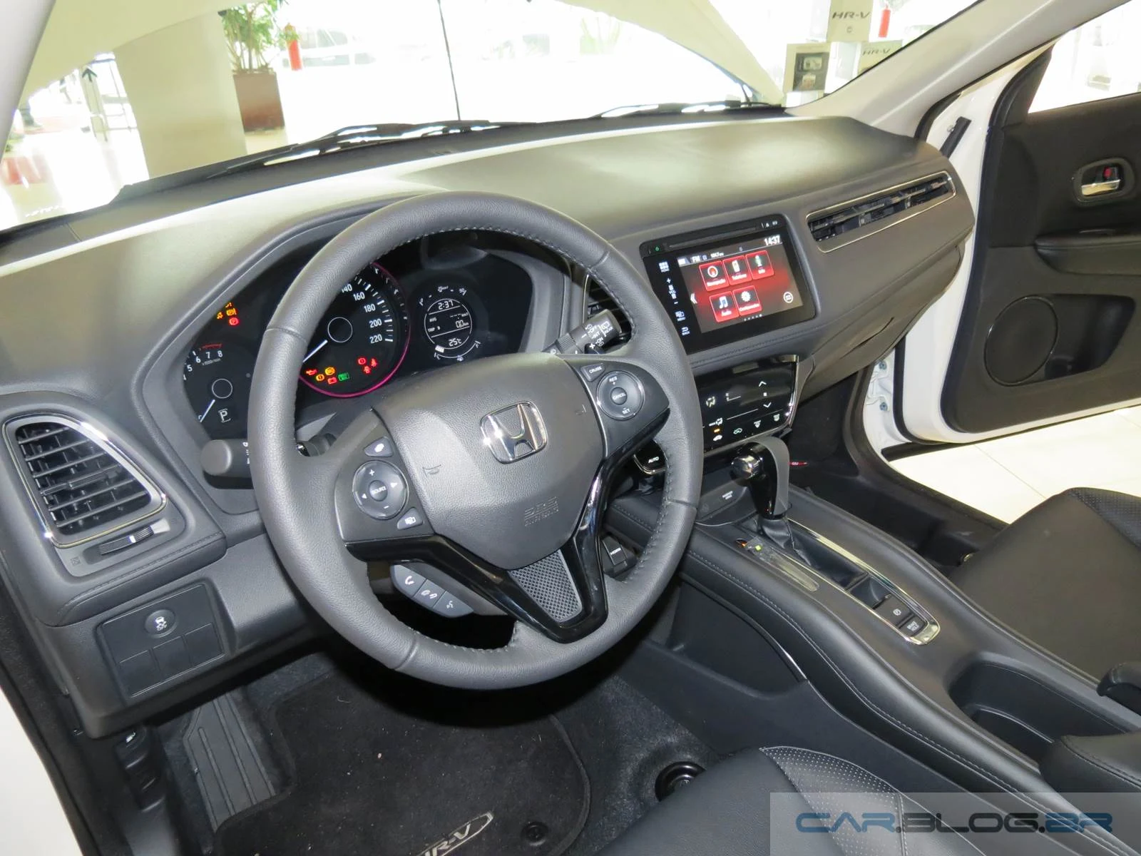 Honda HR-V - interior