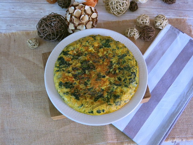 TORTILLA DE BACALAO, ESPINACAS Y GARBANZOS