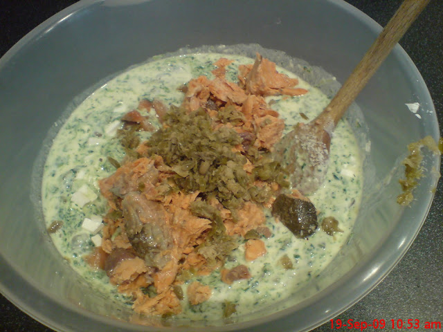 frittata, salmon, spinach, eggs, bake,