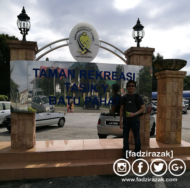 Taman Rekreasi Tasik Y Batu Pahat Johor