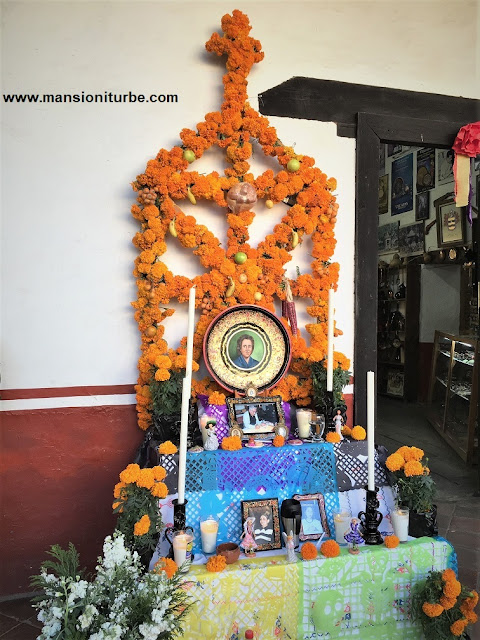 Altar de Día de Muertos en Pátzcuaro, Michoacán