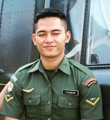 Model Potongan  Gaya Rambut  Tentara Indonesia Amerika Yang 