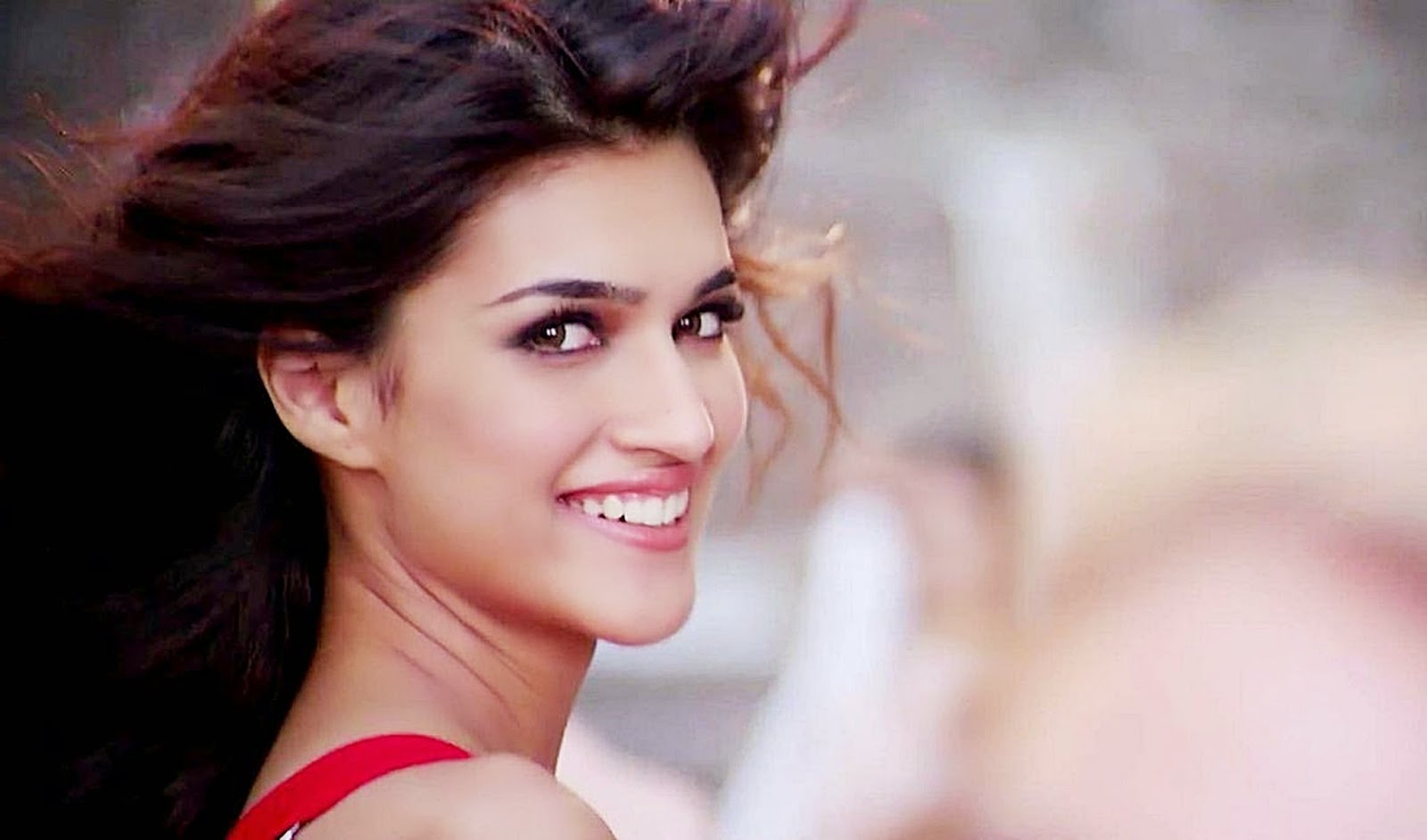 Kriti Sanon HD wallpapers Free Download