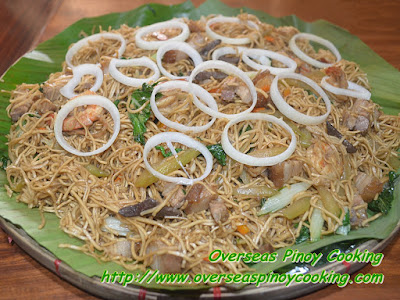 Pansit Lucban with Lechon Kawali