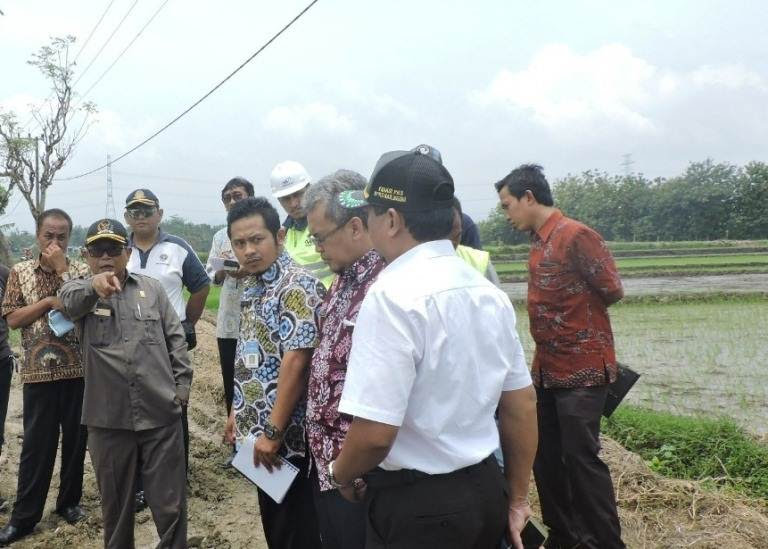 Jalan Tol Ngawi