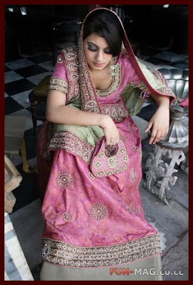 pakistani fashion designer