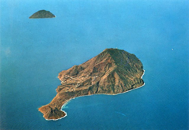 Alicudi e Filicudi Isole Eolie Pubblicato da essec a 1037
