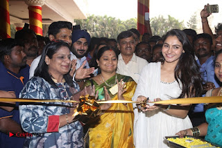 Tamil Actress Singer Andrea Stills in White Salwar Kameez at Narayana Group of Schools Carnival Inauguration  0007.jpg