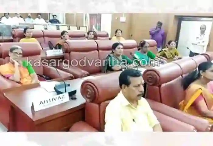 Kasaragod, News, Kerala, Budget, Meeting, BJP, Leader, Muslim-League, Latest-News, Top-Headlines, Dispute in budget meeting of Kasaragod municipality.