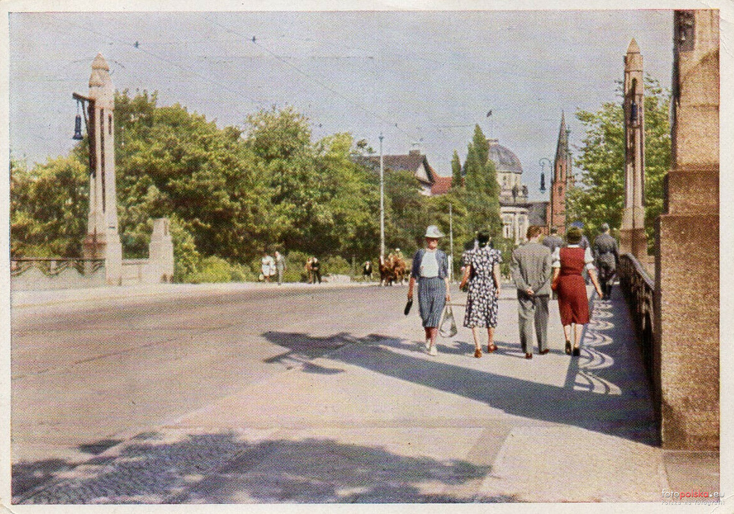 Poznań a w czasie wykonania zdjęcia Posen – Most Teatralny w 1941 roku (źródło: Fotopolska.eu).