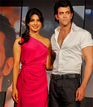 Priyanka Chopra and Hrithik Roshan Wallpaper for Agneepath Movie Bollywood