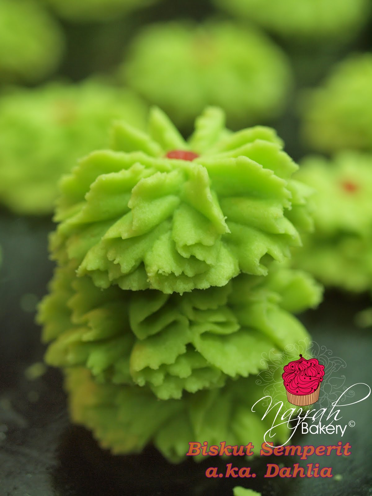 NAZRAH BAKERY: BISKUT SEMPERIT aka DAHLIA