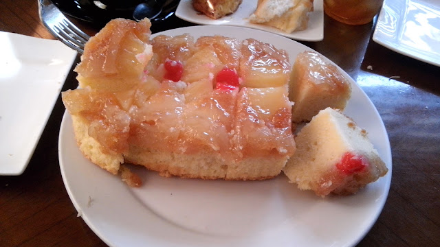 tinapayan festival Pineapple upside down cake, 132.