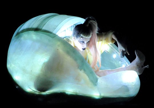  through one's head: is this Lady Gaga back in her egg from the Grammys?