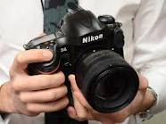 NIKON D4