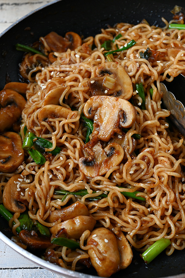 close up of a pan with easy mushroom ramen .jpg