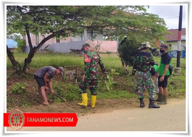 Koramil 11/Silat Hilir Gotong Royong Bersama Masyarakat Desa Miau Merah