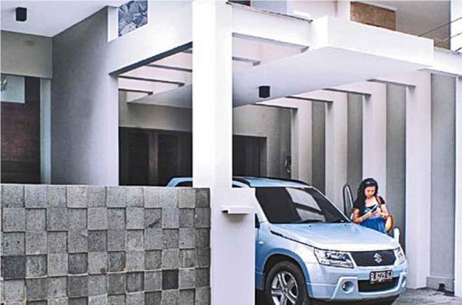 Inspirasi Interior dan Eksterior Rumah Desain  Carport 