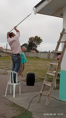 Nova diretoria e voluntários fazem mutirão por reforma da Associação de Moradores AsmoviQ